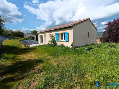 Villa - 90 m² - 4 pièces