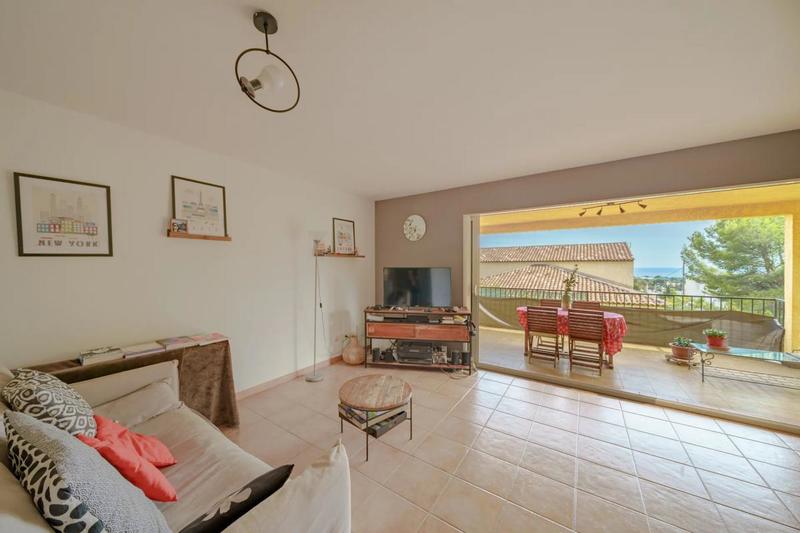 Appartement - 98 m² - 4 pièces