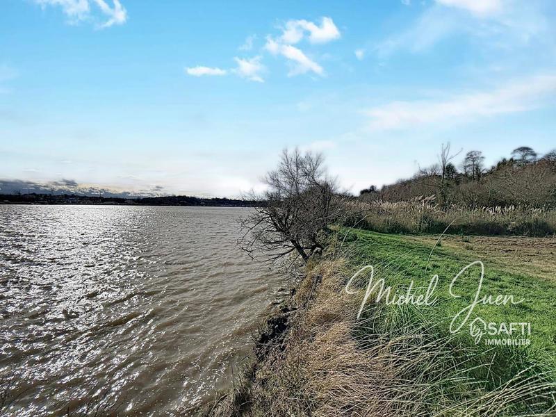 Maison - 253 m² - 5 pièces