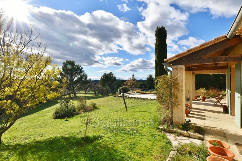 Villa - 140 m² - 6 pièces