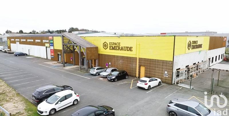 Local commercial - 3 150 m²