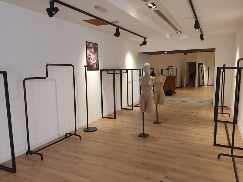 Local commercial - 305 m²