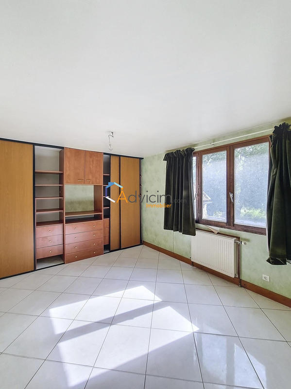 Local commercial - 216 m² - 7 pièces