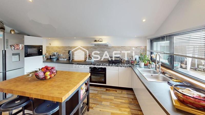 Maison - 110 m² - 5 pièces