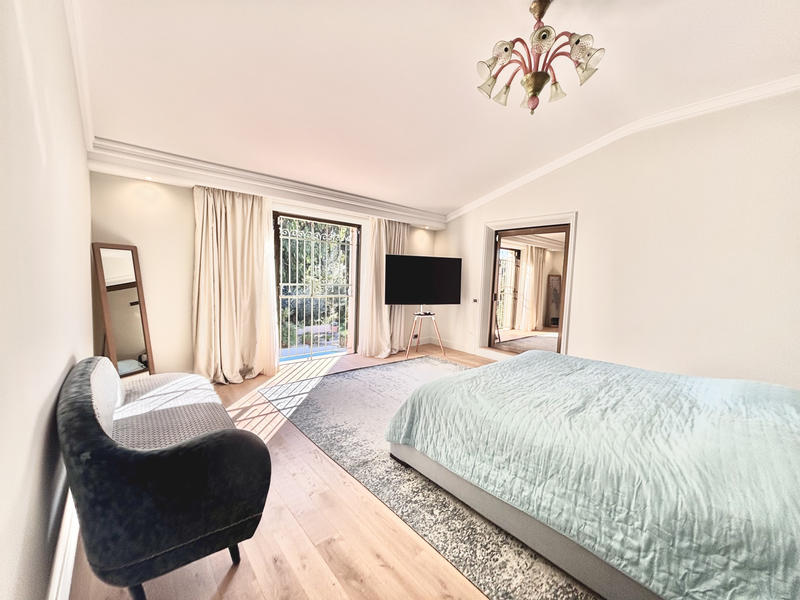 Villa - 530 m² - 10 pièces