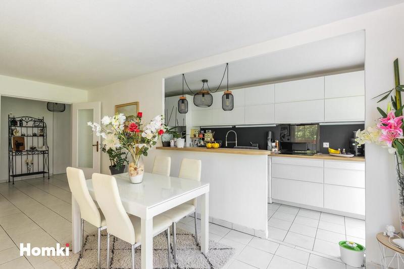 Appartement - 80 m² - 4 pièces