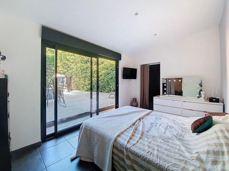 Maison - 195 m² - 7 pièces