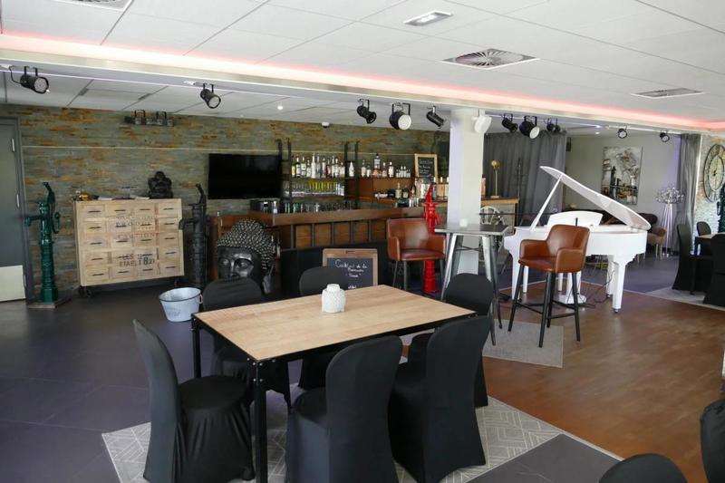 Appartement - 900 m² - 9 pièces