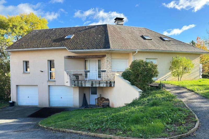 Maison - 176 m² - 5 pièces