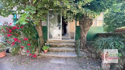 Propriété - 283 m² - 8 pièces