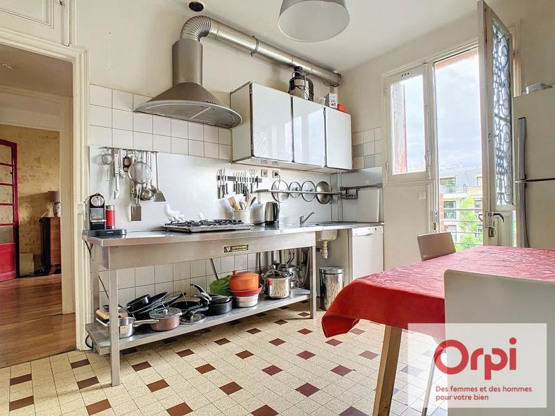 Maison - 198 m² - 6 pièces