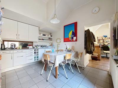 Maison - 226 m² - 6 pièces