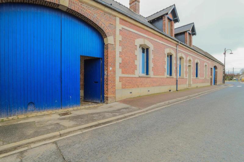 Corps de ferme - 225 m² - 11 pièces