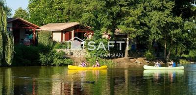 Local commercial - 506 074 m²