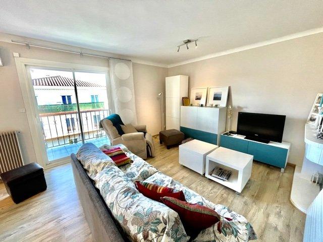 Appartement ancien - 73 m² - 3 pièces