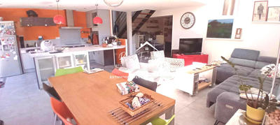 Maison contemporaine - 183 m² - 7 pièces