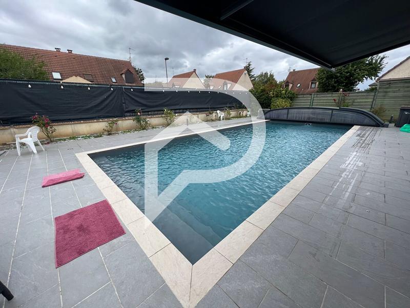 Maison - 150 m² - 6 pièces