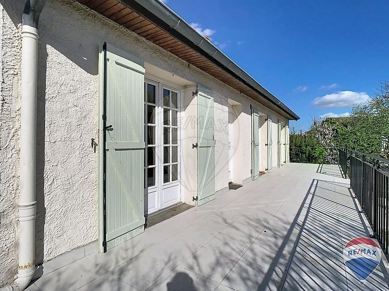 Pavillon - 115 m² - 7 pièces