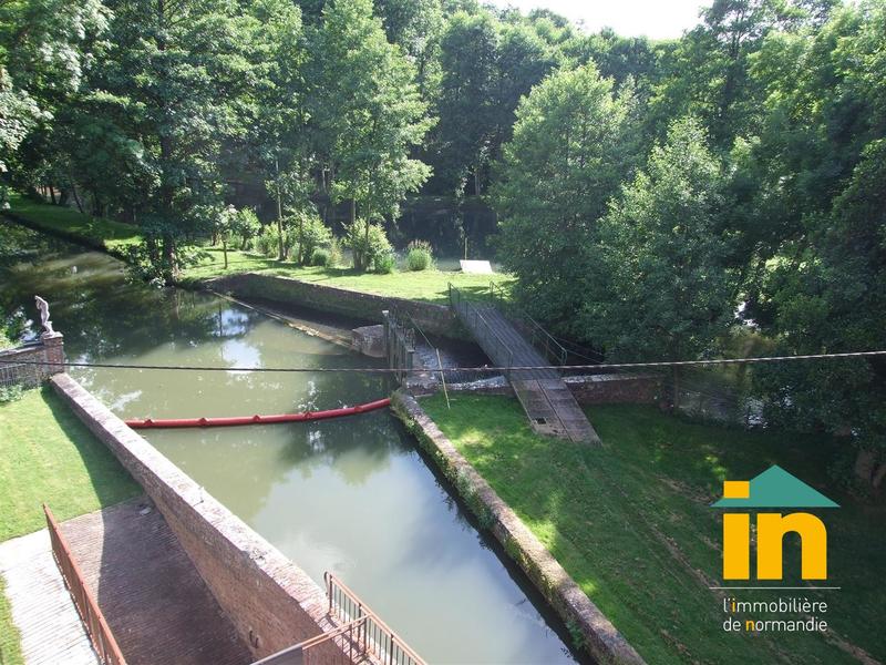 Demeure - 715 m² - 10 pièces