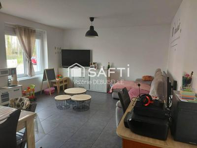 Maison - 90 m² - 5 pièces