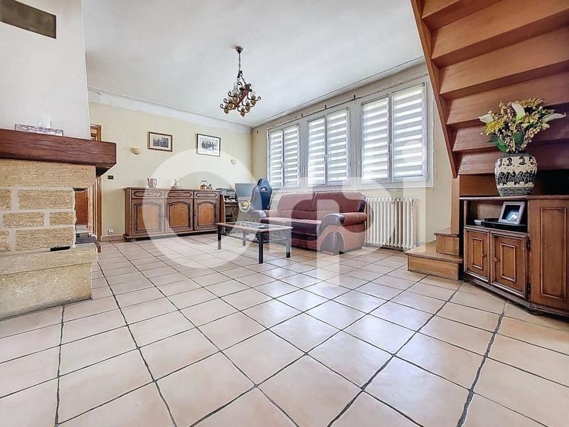 Maison - 145 m² - 7 pièces