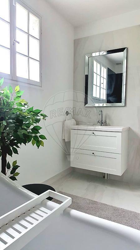 Maison - 159 m² - 7 pièces