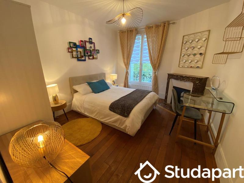 Chambre - 12 m² - 1 pièce