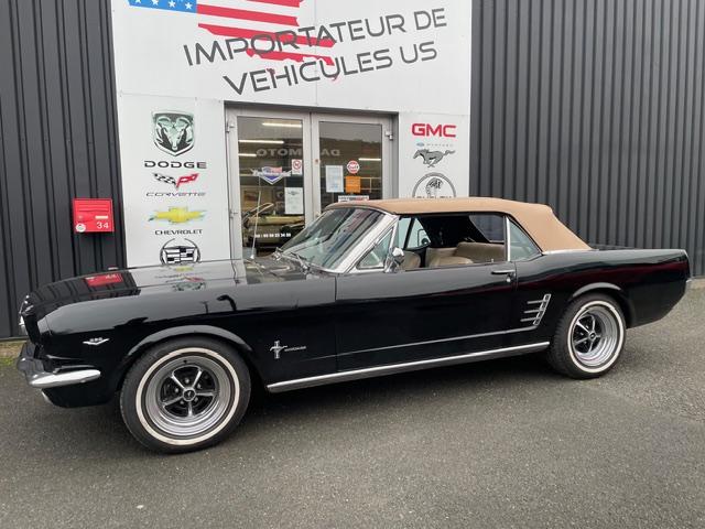 Ford Mustang Convertible V8