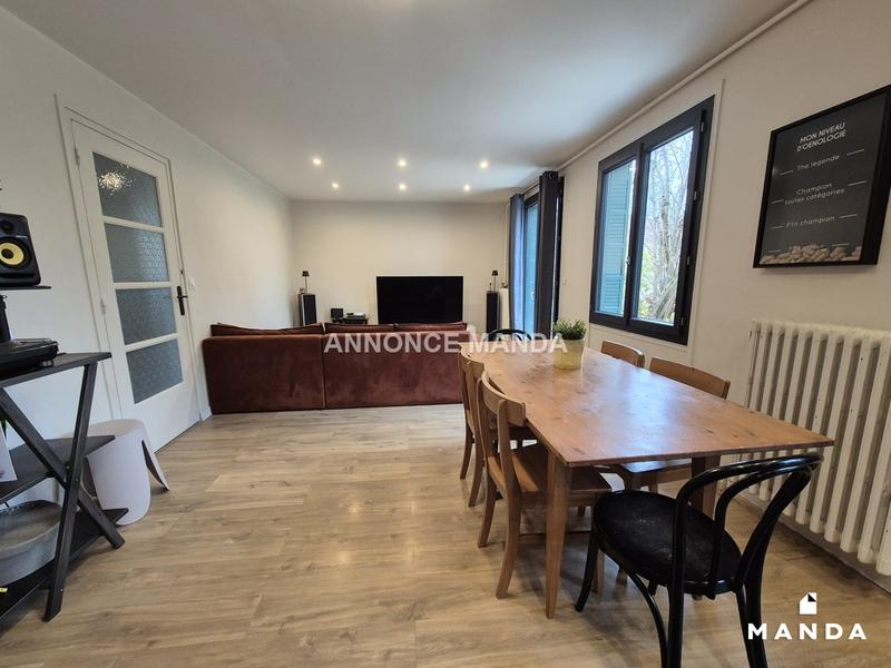Appartement - 152 m² - 6 pièces