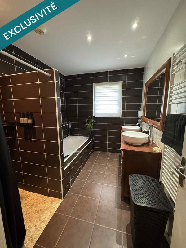 Maison - 120 m² - 5 pièces