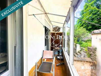 Appartement - 84 m² - 2 pièces