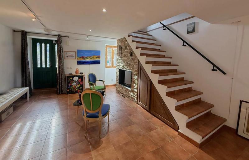 Appartement - 86 m² - 8 pièces