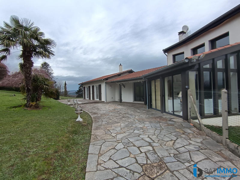 Villa - 180 m² - 6 pièces