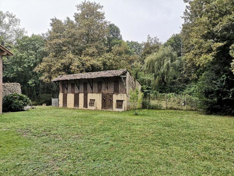 Maison - 380 m² - 12 pièces