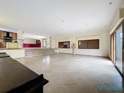 Appartement - 118 m² - 4 pièces