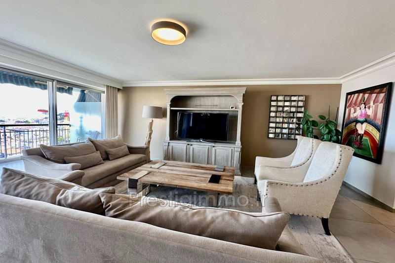 Appartement - 100 m² - 3 pièces