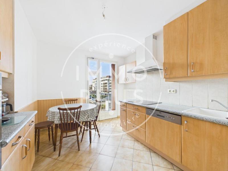 Appartement - 82 m² - 4 pièces