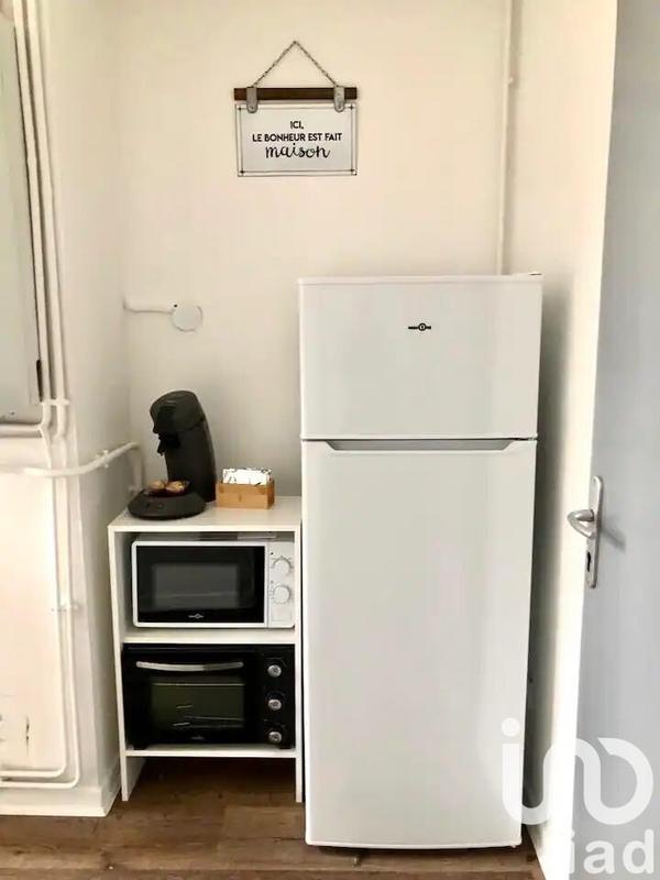 Studio - 25 m² - 1 pièce