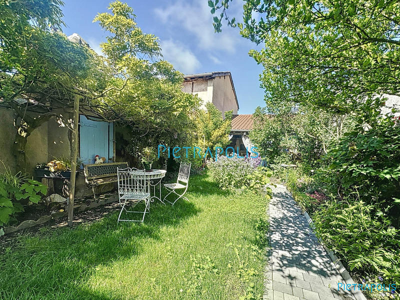 Maison - 198 m² - 7 pièces