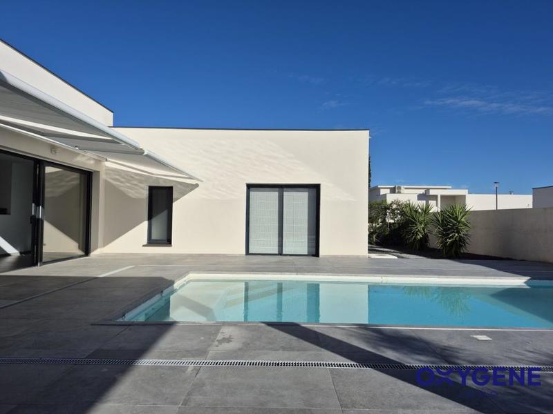 Maison - 232 m² - 6 pièces