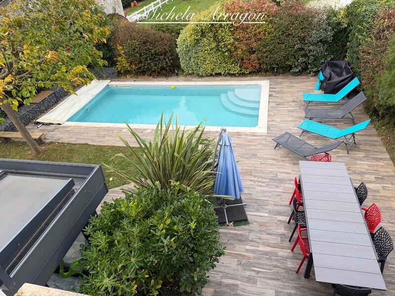 Maison - 152 m² - 7 pièces