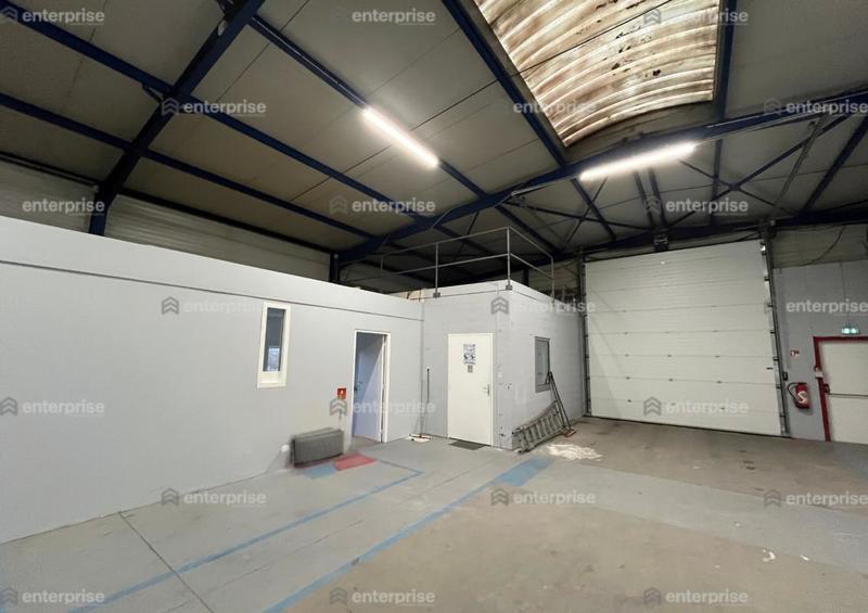 Local d'activité / Entrepôt - 580 m²