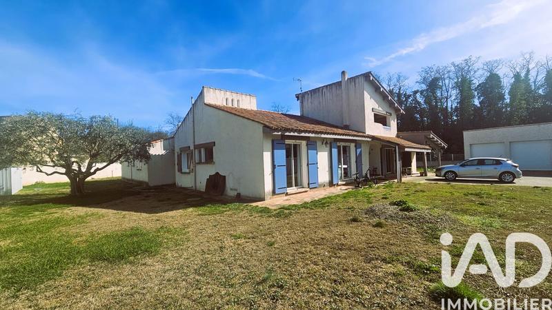 Maison - 205 m² - 8 pièces