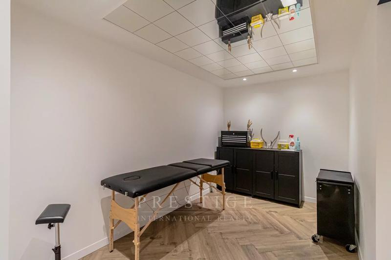 Local commercial - 19 m² - 2 pièces