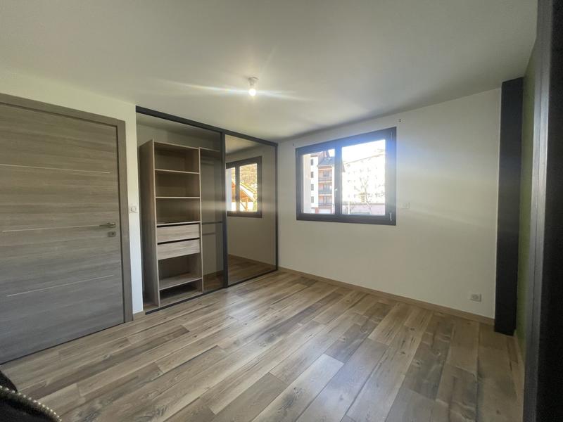 Maison contemporaine - 111 m² - 5 pièces