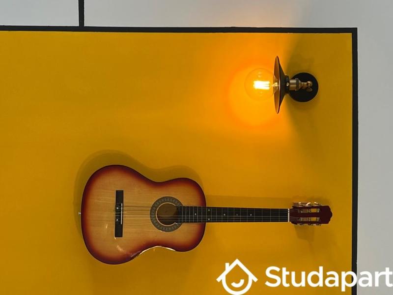 Chambre - 11 m² - 1 pièce