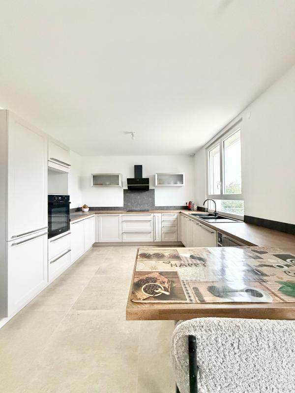 Maison - 164 m² - 6 pièces