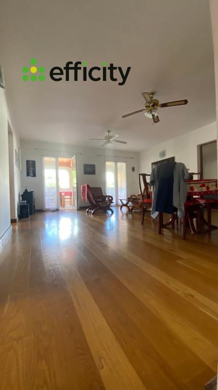 Immeuble - 553 m² - 10 pièces