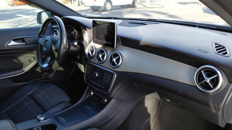 Mercedes Classe Gla 200 d 136 7g-Dct Business Executive - Automatique