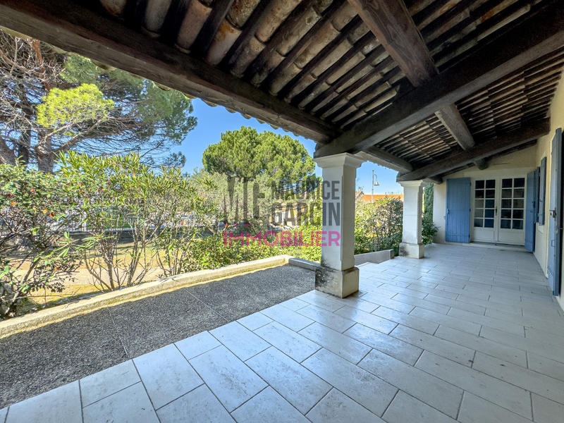 Maison - 188 m² - 13 pièces